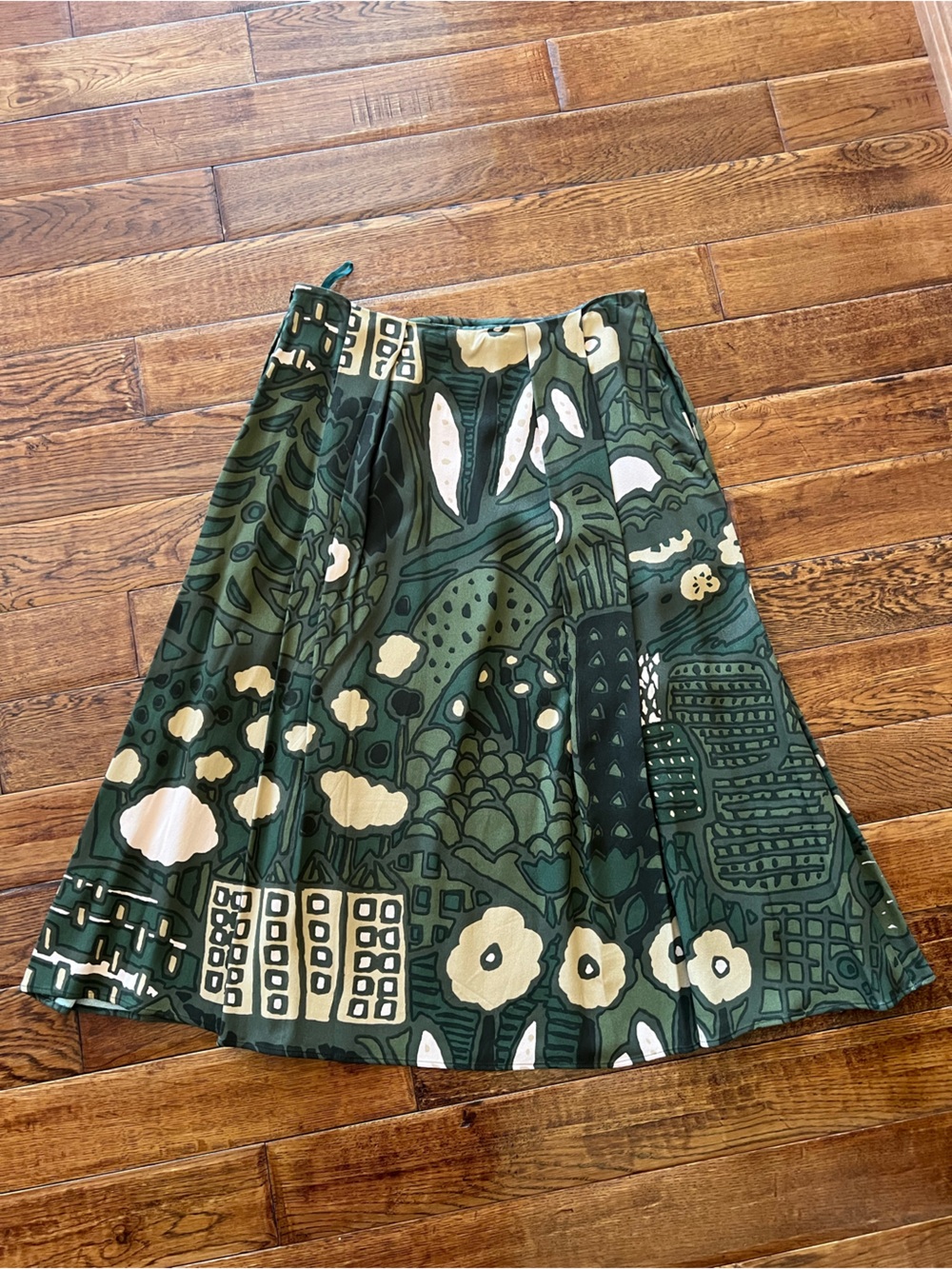 Marimekko Green and Cream Graphic A-Line Skirt - Picture 7 of 16